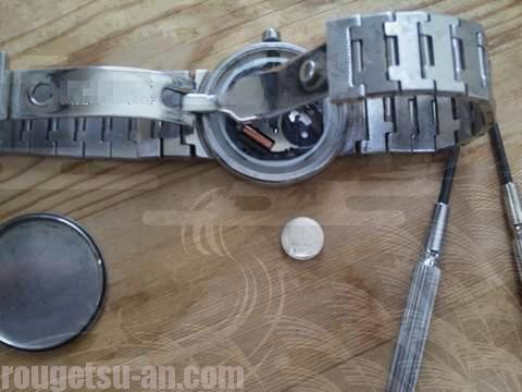 短時間で費用も安い 電池値段のみ 自分でできる腕時計の電池交換方法 朧月庵
