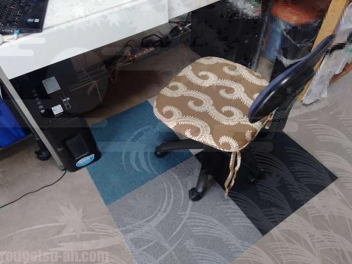 床保護用チェアマット代用にニトリのタイルカーペットが安くてオススメ デスクワーク用キャスター椅子で絨毯ケバケバになる前に敷くものを 朧月庵